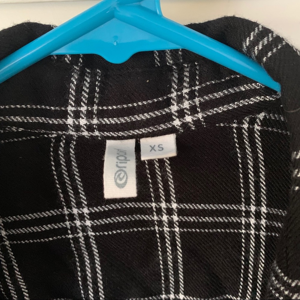 Rip curl black and white Flannel
